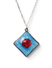 Load image into Gallery viewer, Diamond shape rose necklace
